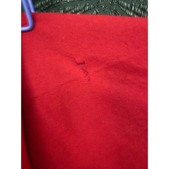 Vtg Christmas Tree Skirt Red with White Fringe Santa Snow House Deer Appliqué - Picture 3 of 8